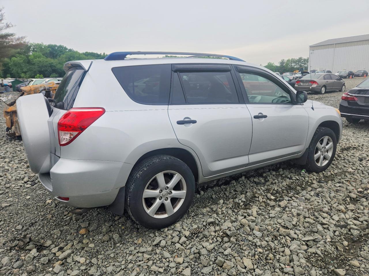 Toyota RAV4 Base