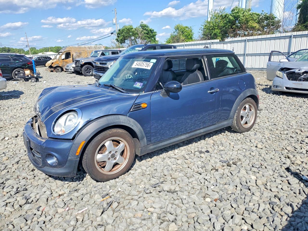 Salvage MINI Cooper Image