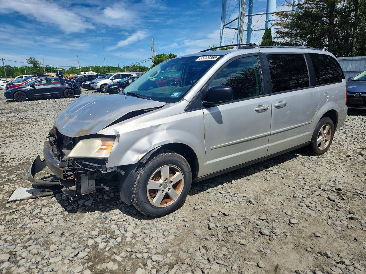 Salvage Dodge Caravan Image