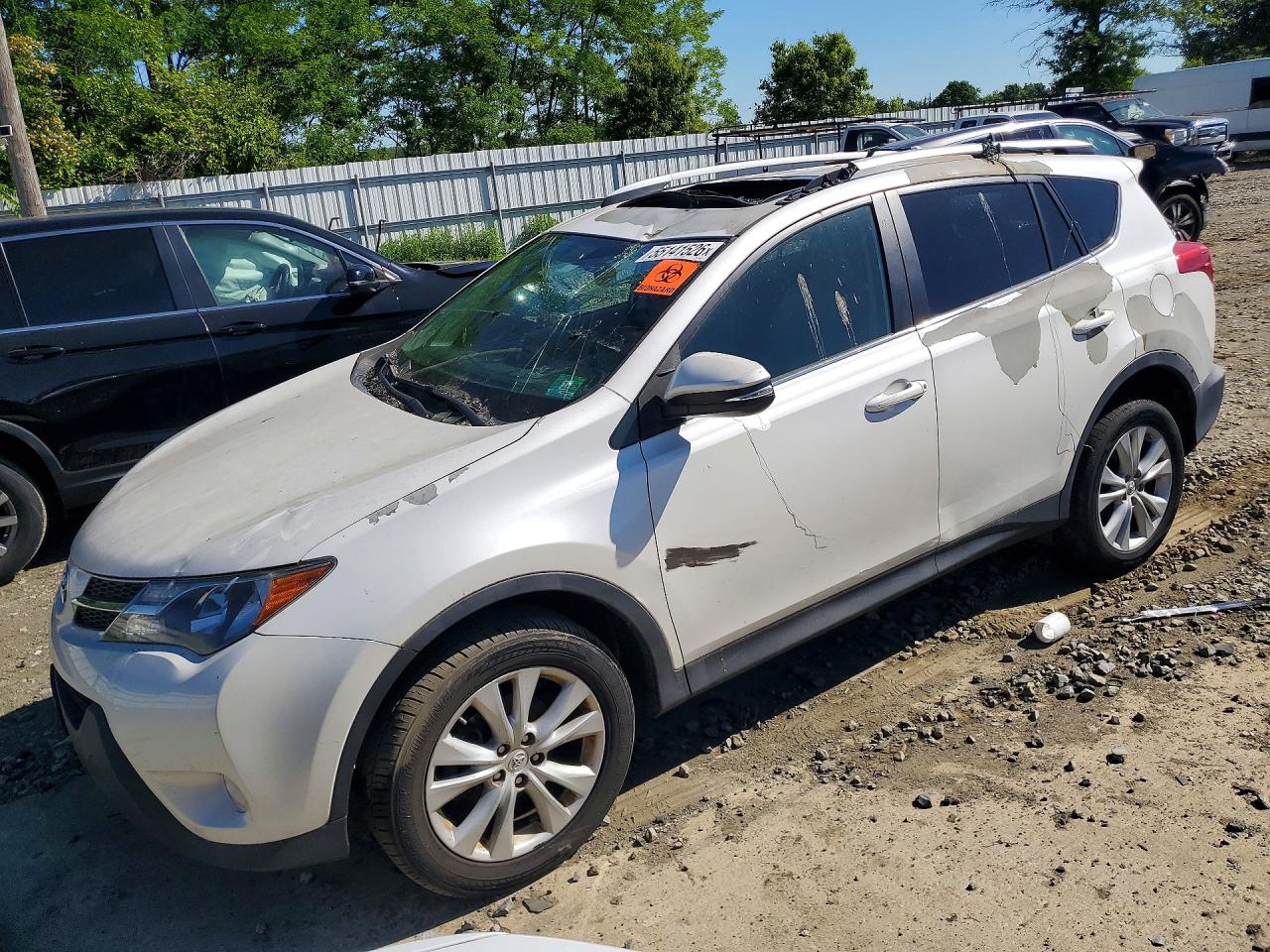 Salvage Toyota RAV4 Image
