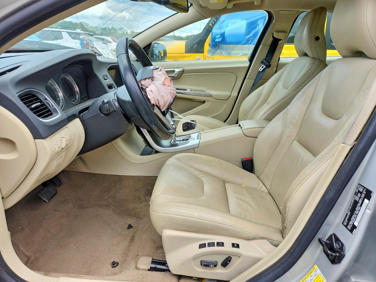 Volvo S60 T5