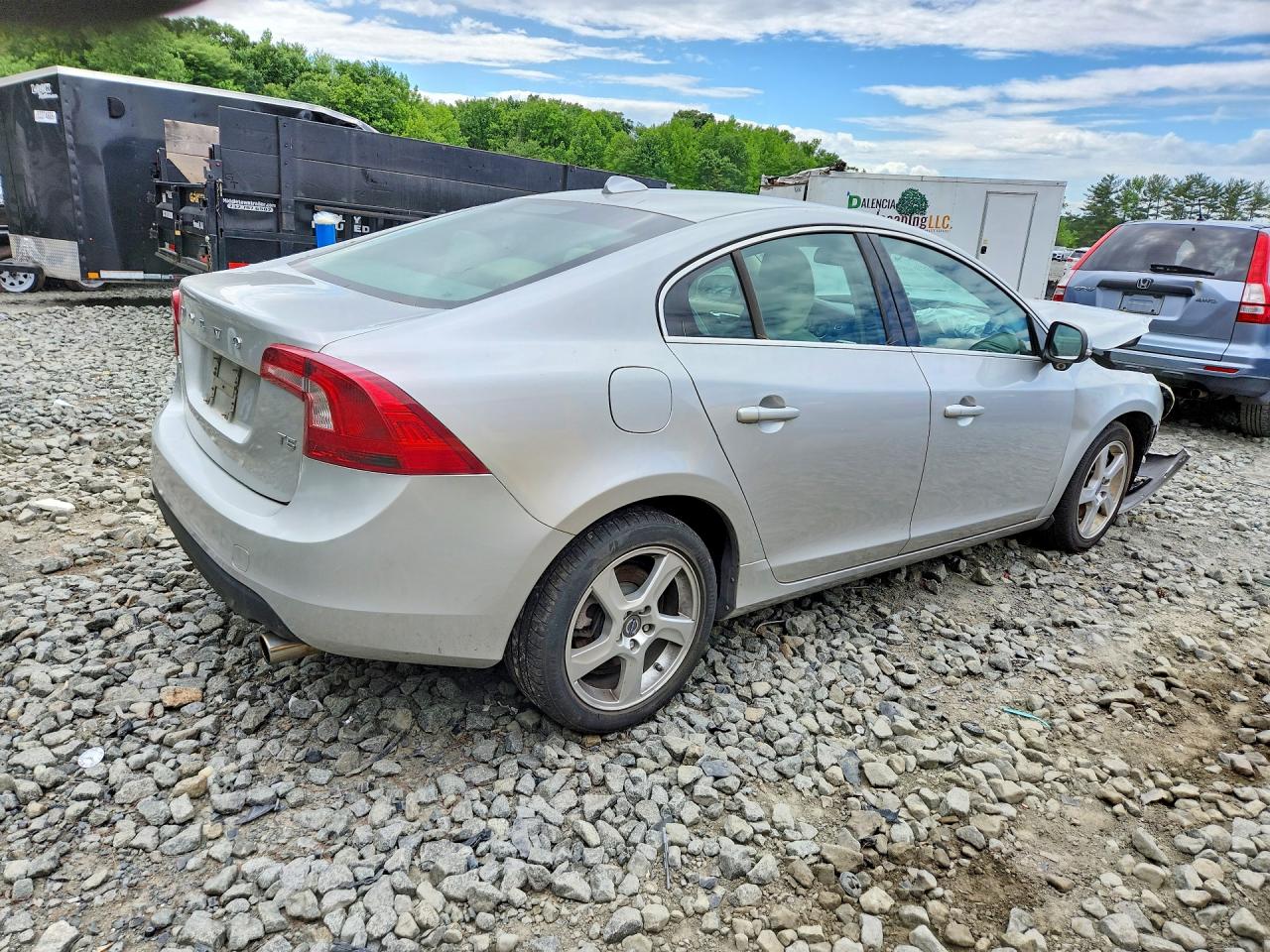 Volvo S60 T5