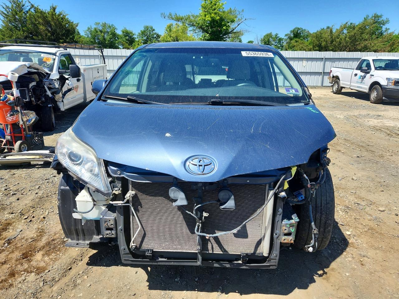 Toyota Sienna Le