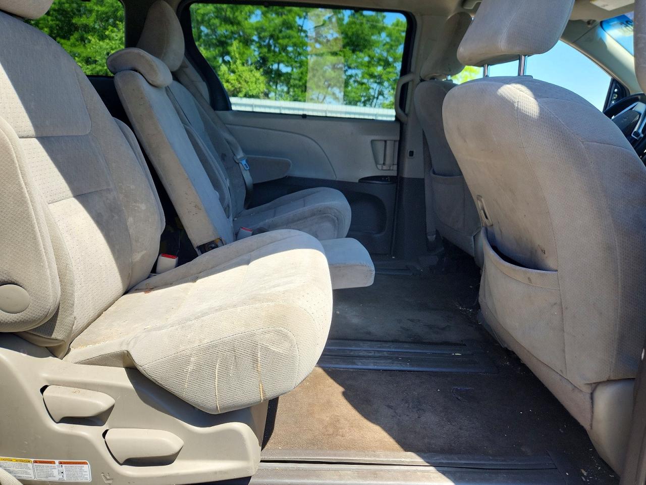 Toyota Sienna Le