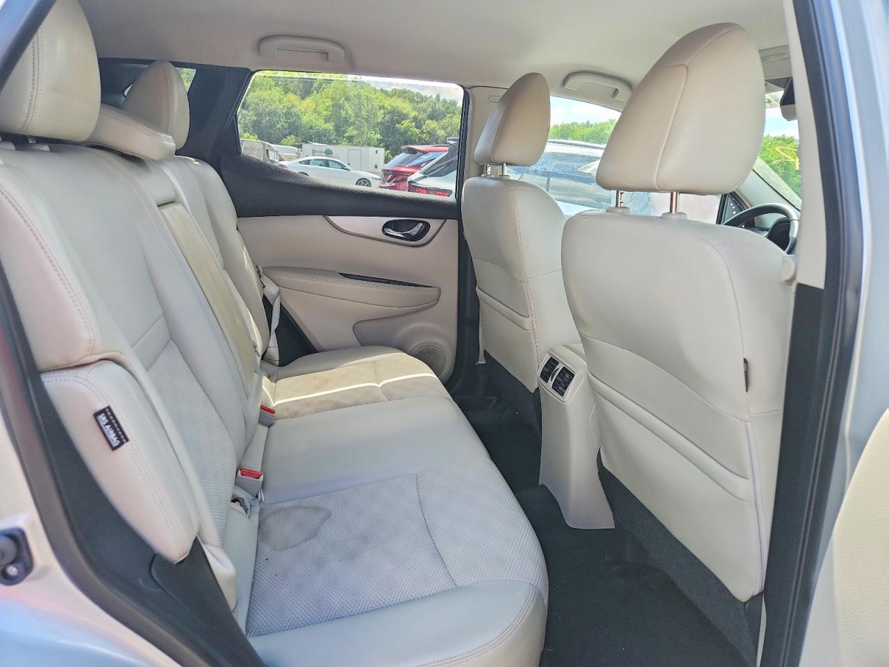 Nissan Rogue Sv