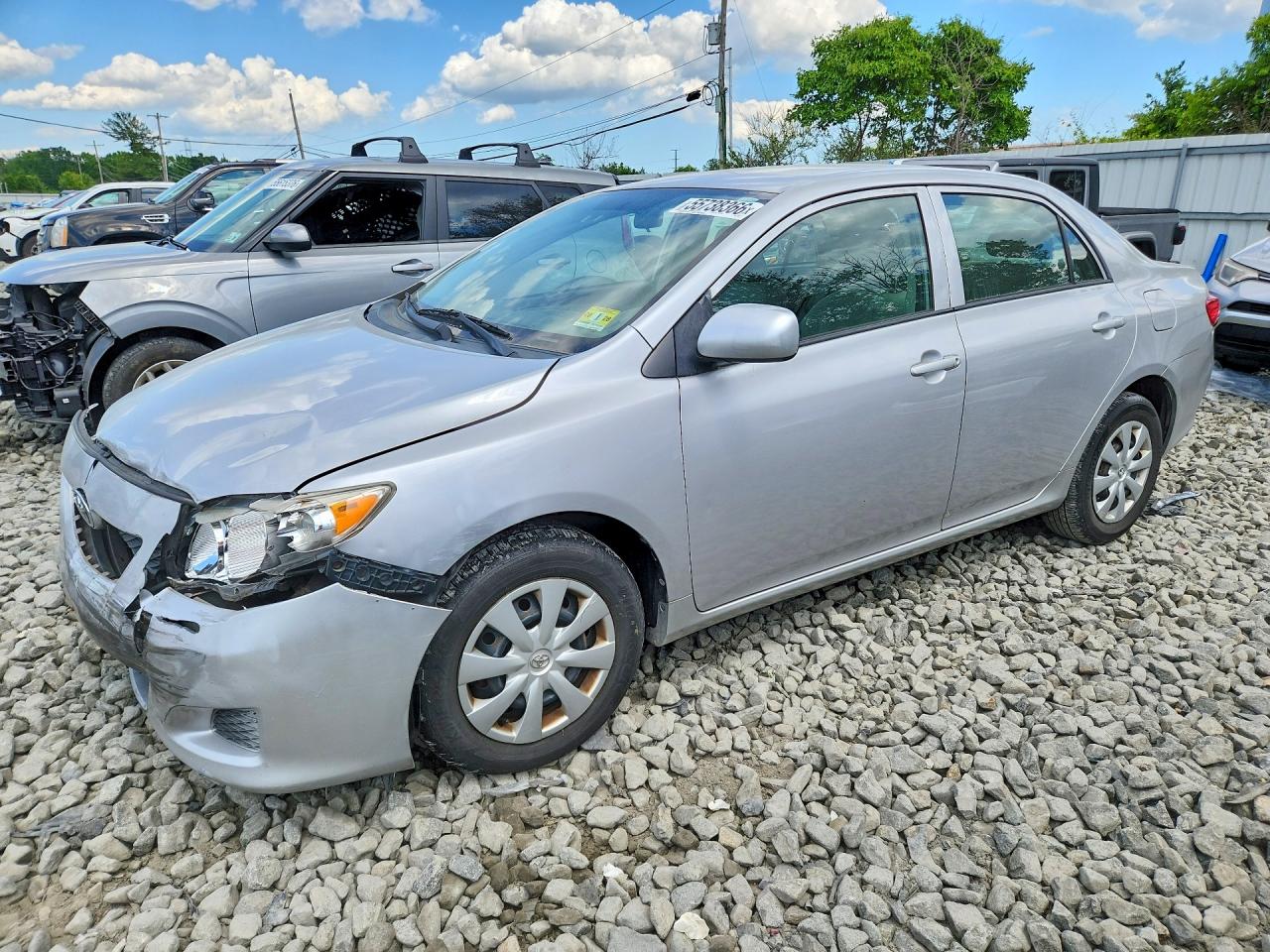 Salvage Toyota Corolla Image