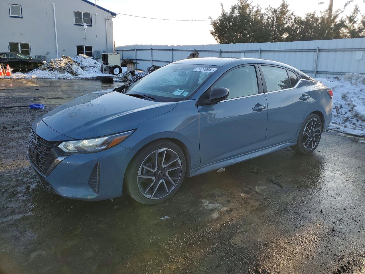Salvage Nissan Sentra Image