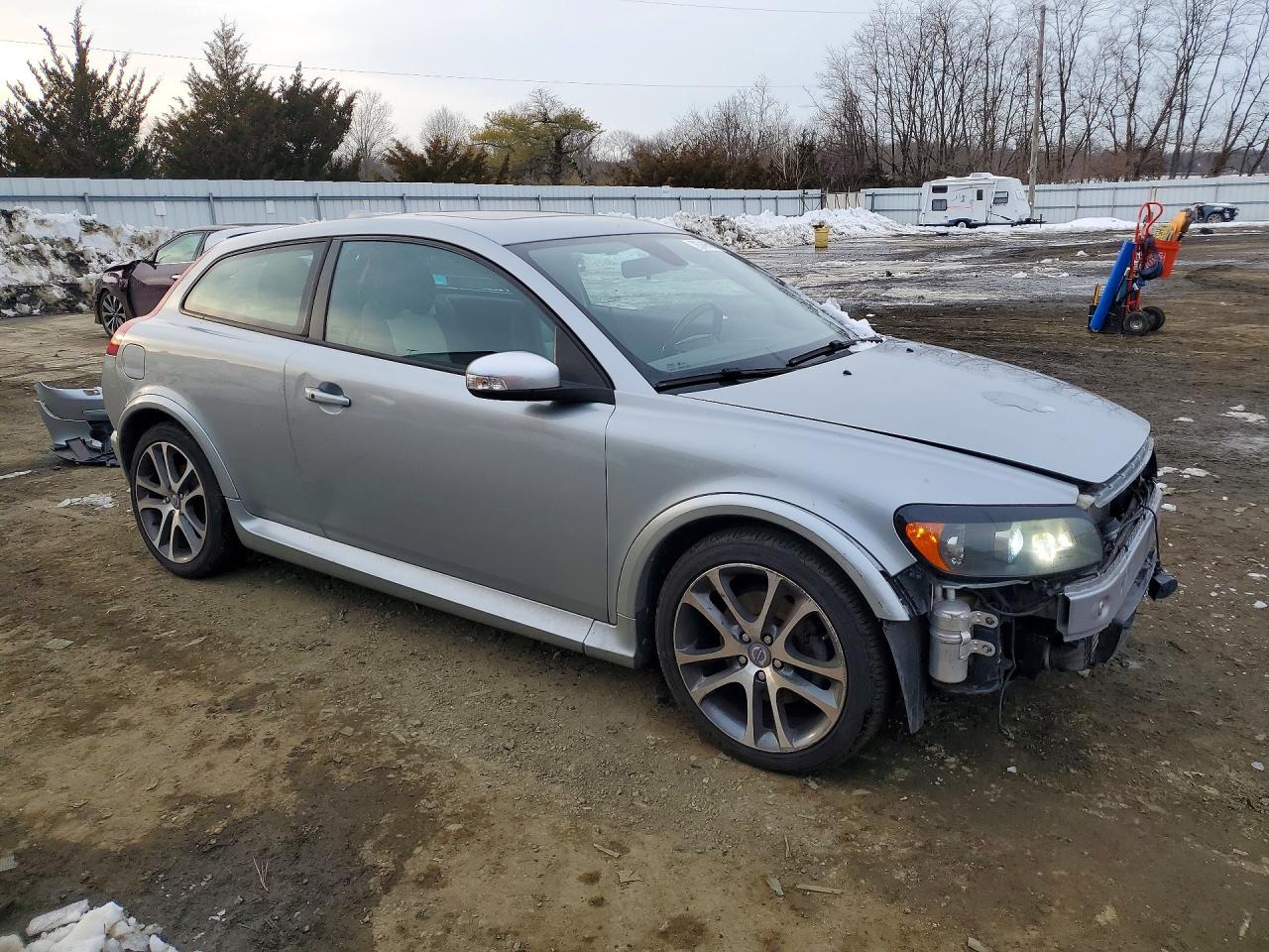 Volvo C30 T5