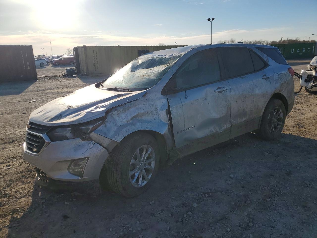 Salvage Chevrolet Equinox Image