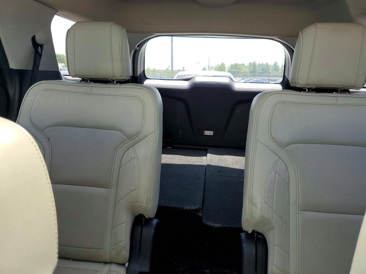 Ford Explorer Platinum