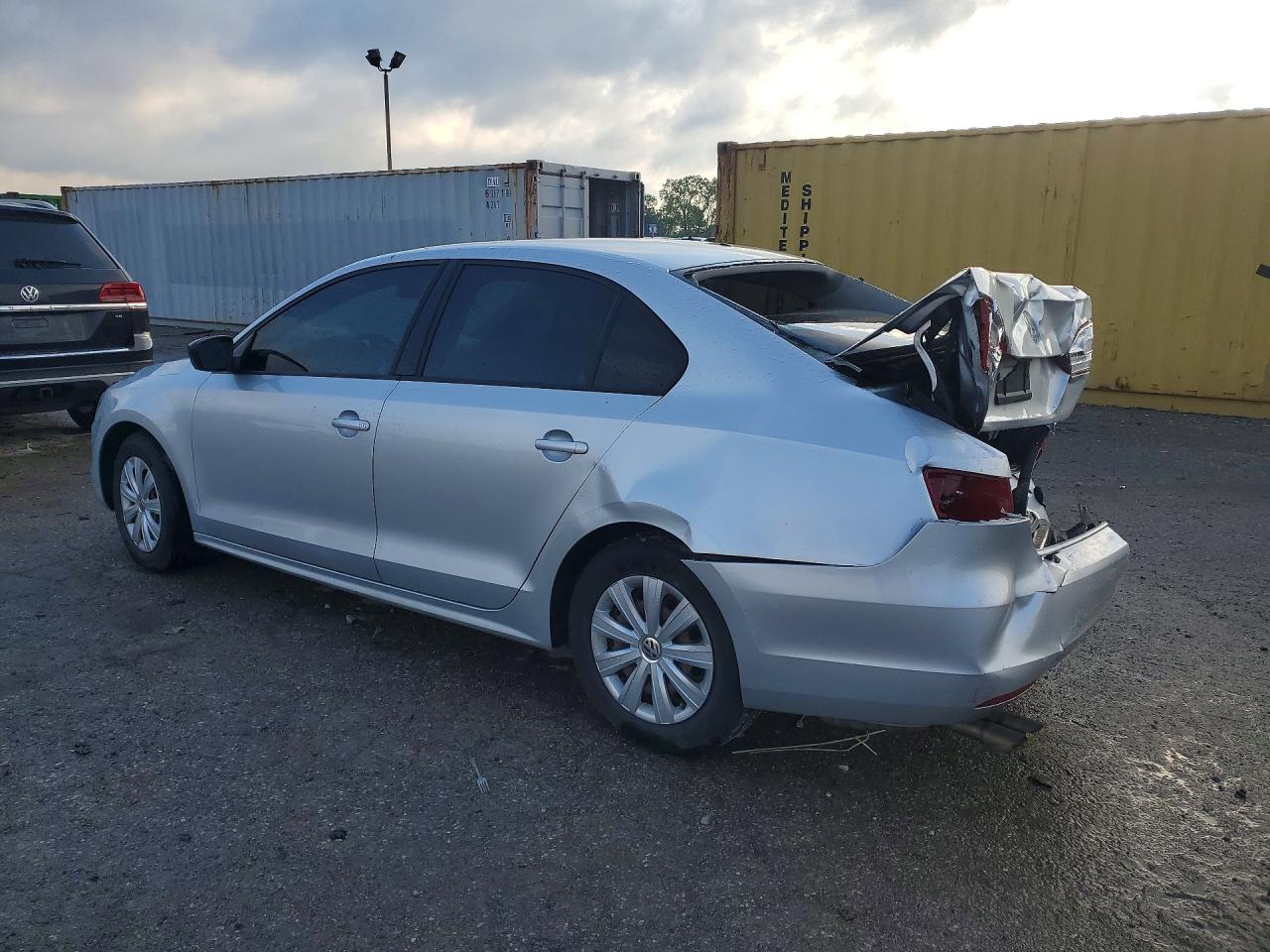 Volkswagen Jetta Base