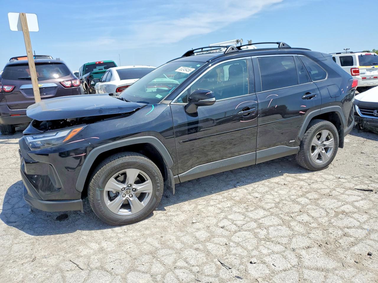 Salvage Toyota RAV4 Image