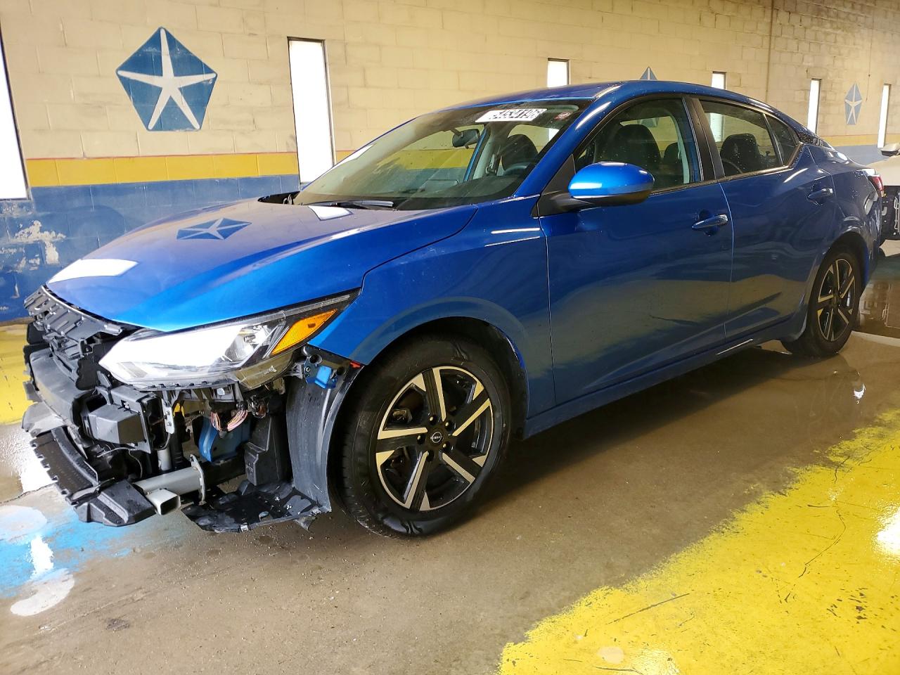 Salvage Nissan Sentra Image