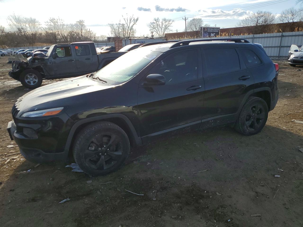 Salvage Jeep Cherokee Image