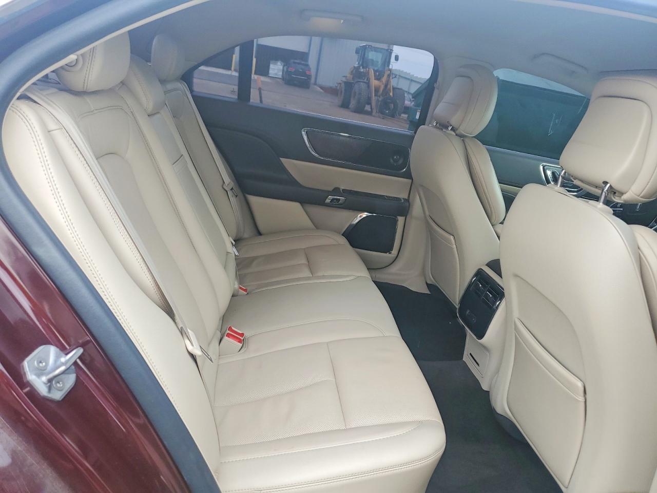 Lincoln Continental Select