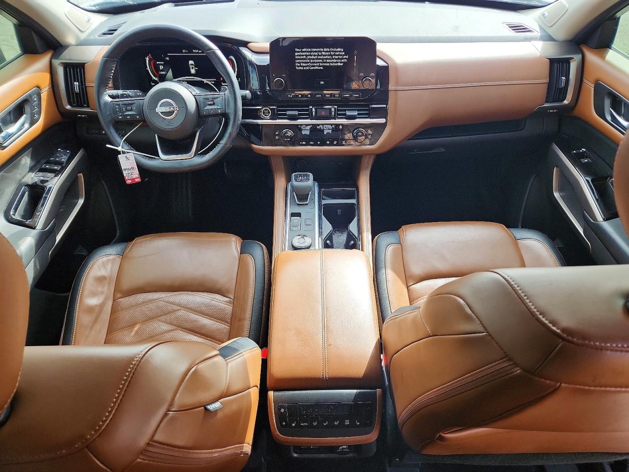 Nissan Pathfinder Platinum