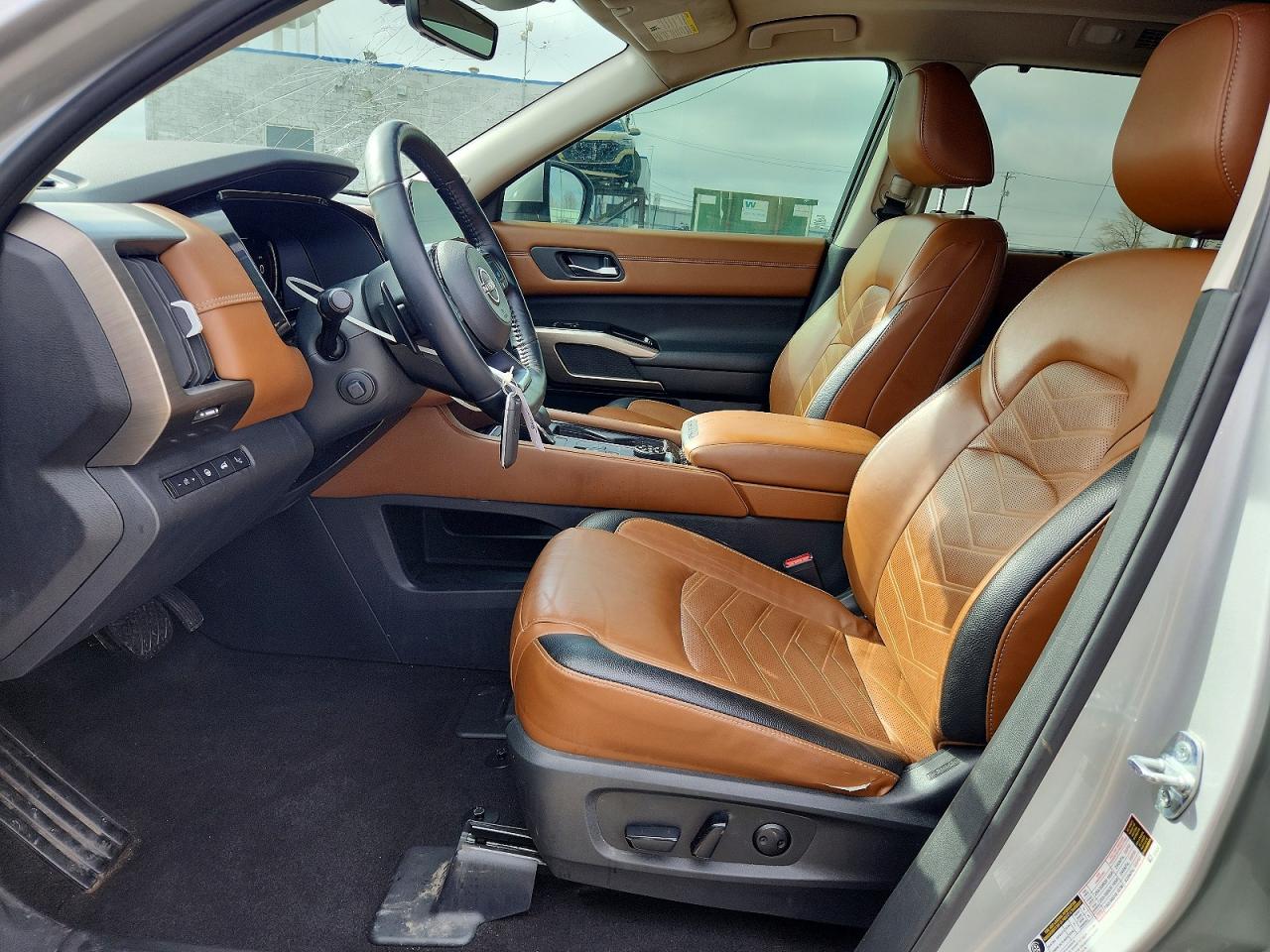 Nissan Pathfinder Platinum