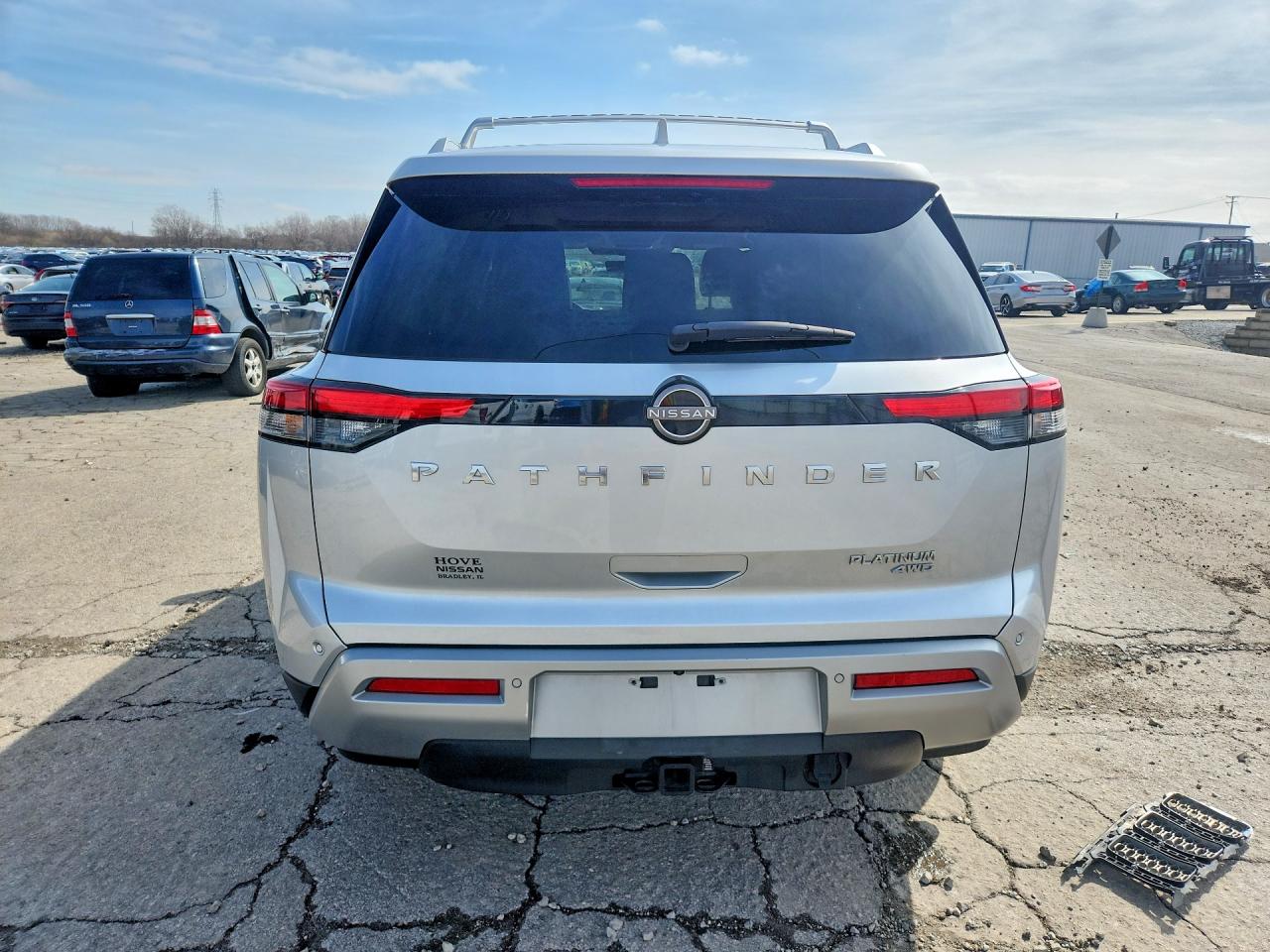 Nissan Pathfinder Platinum