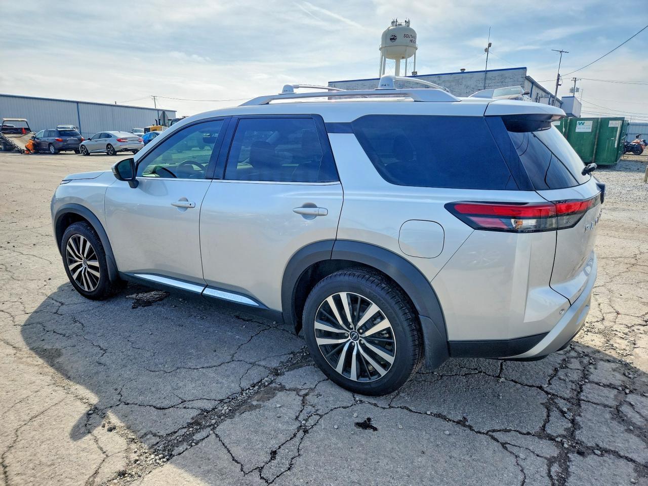 Nissan Pathfinder Platinum