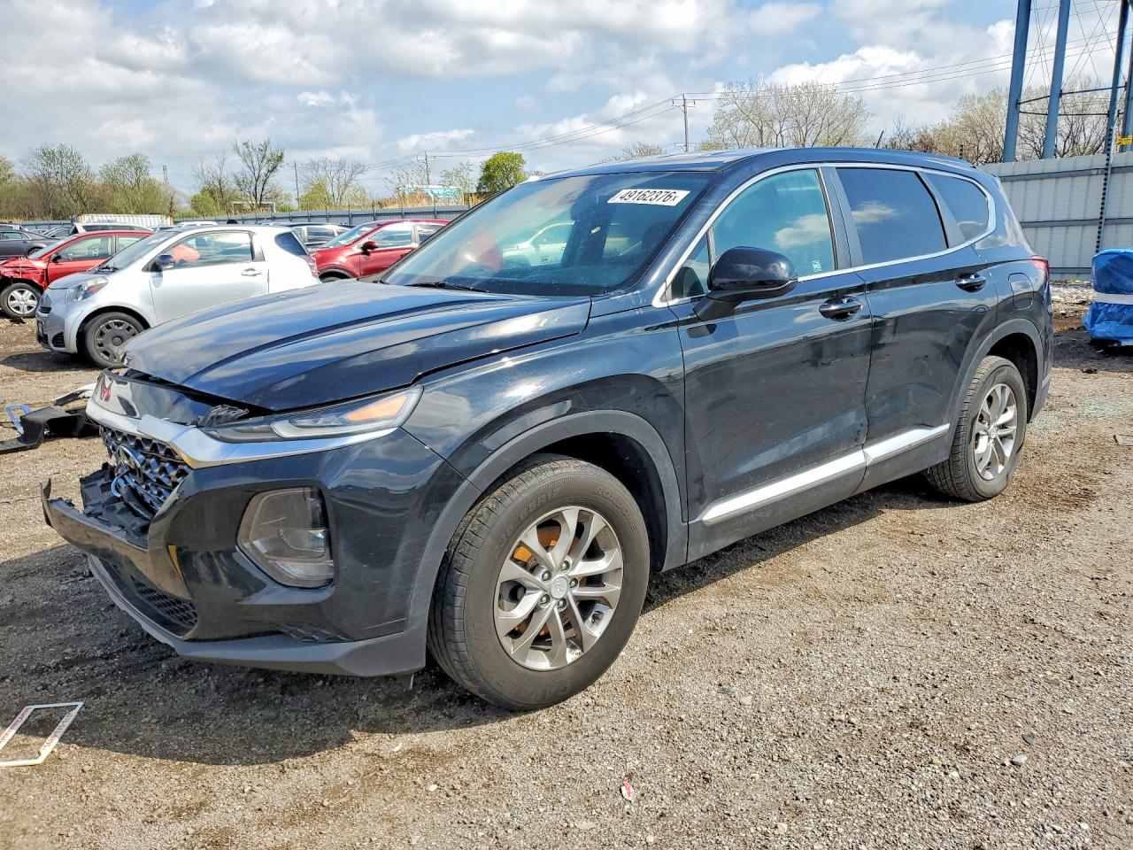 Salvage Hyundai SANTA FE Image