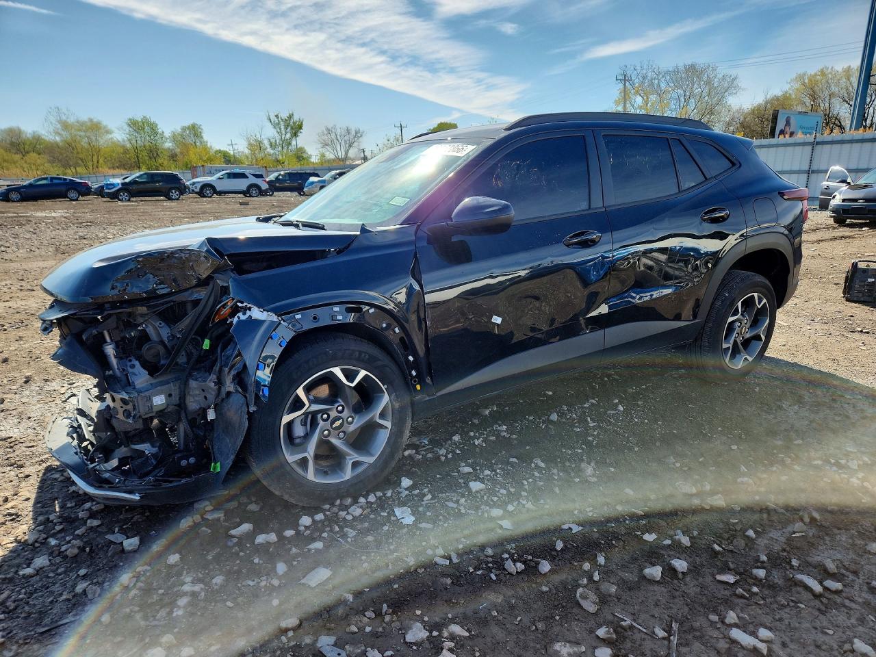 Salvage Chevrolet Trax Image