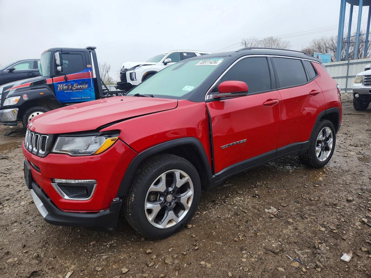 Salvage Jeep Compass Image