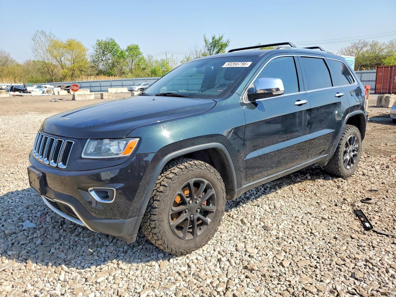 Salvage Jeep Cherokee Image