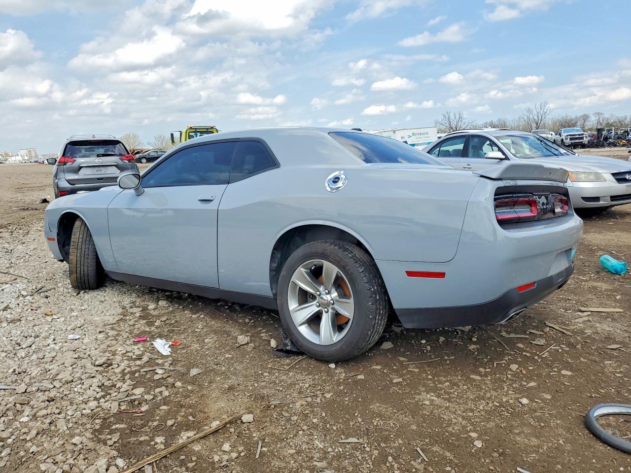 Dodge Challenger Sxt