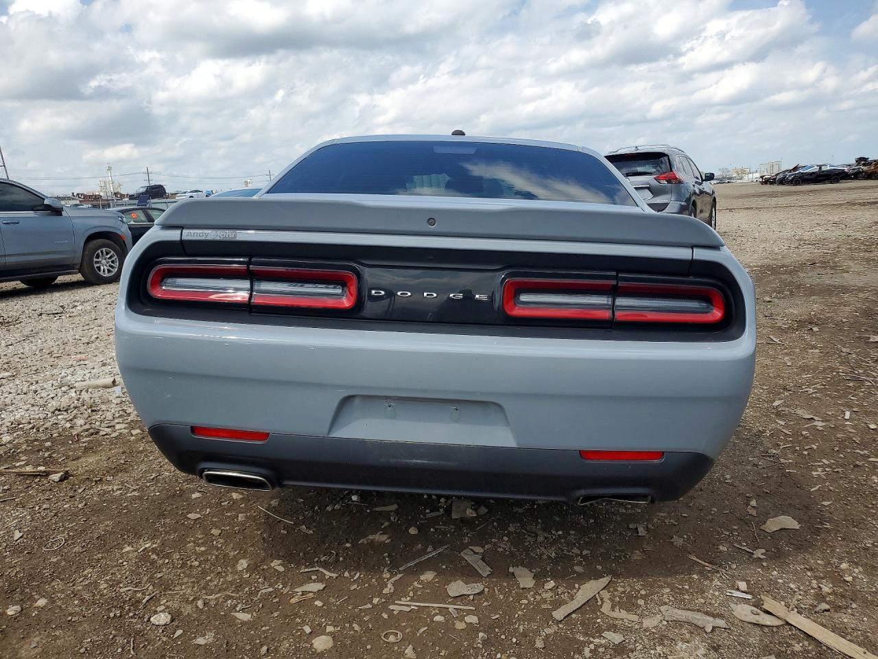 Dodge Challenger Sxt