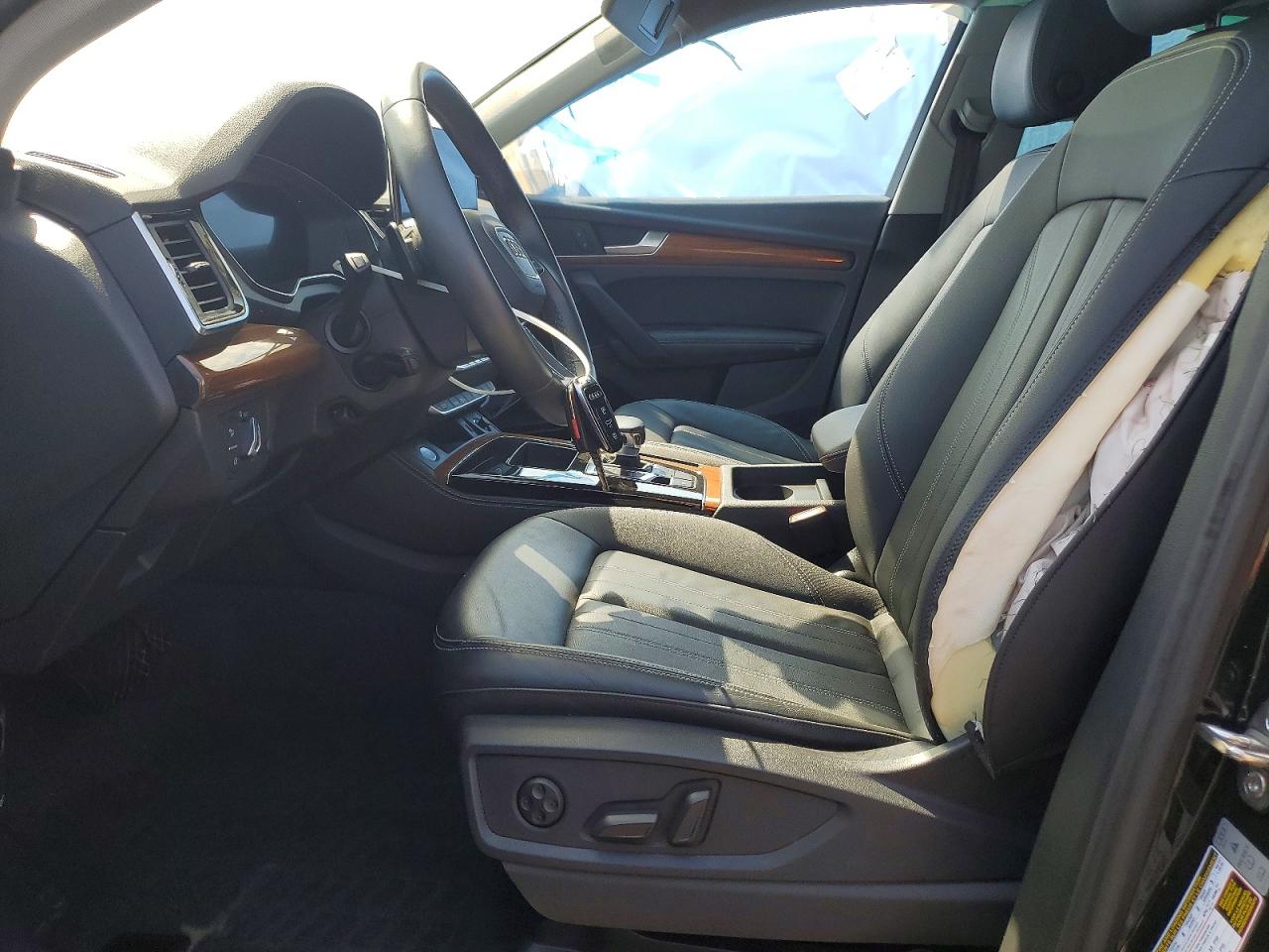 Audi Q5 Premium Plus 45