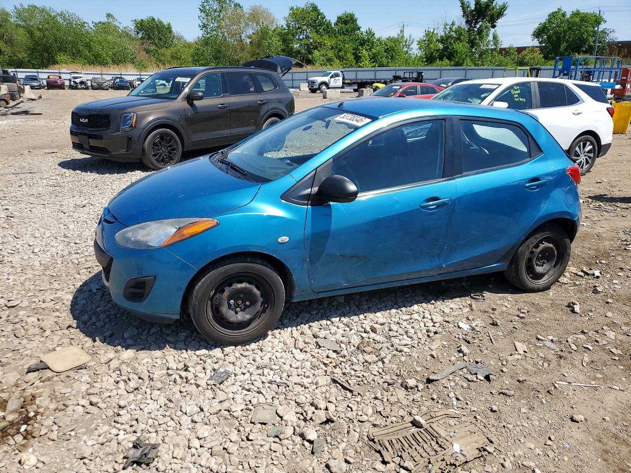 Salvage Mazda 2 Image