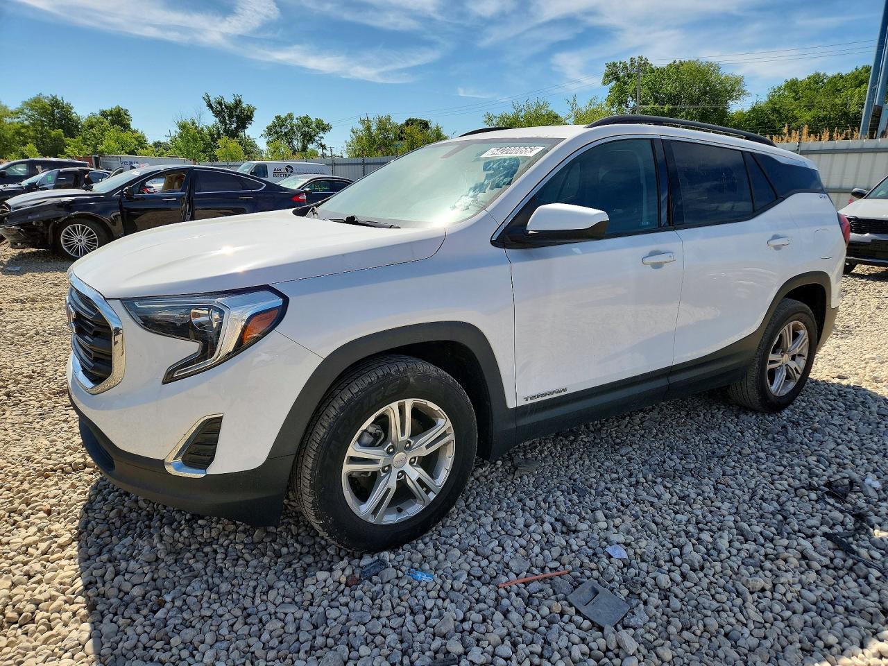 Salvage GMC Terrain Image