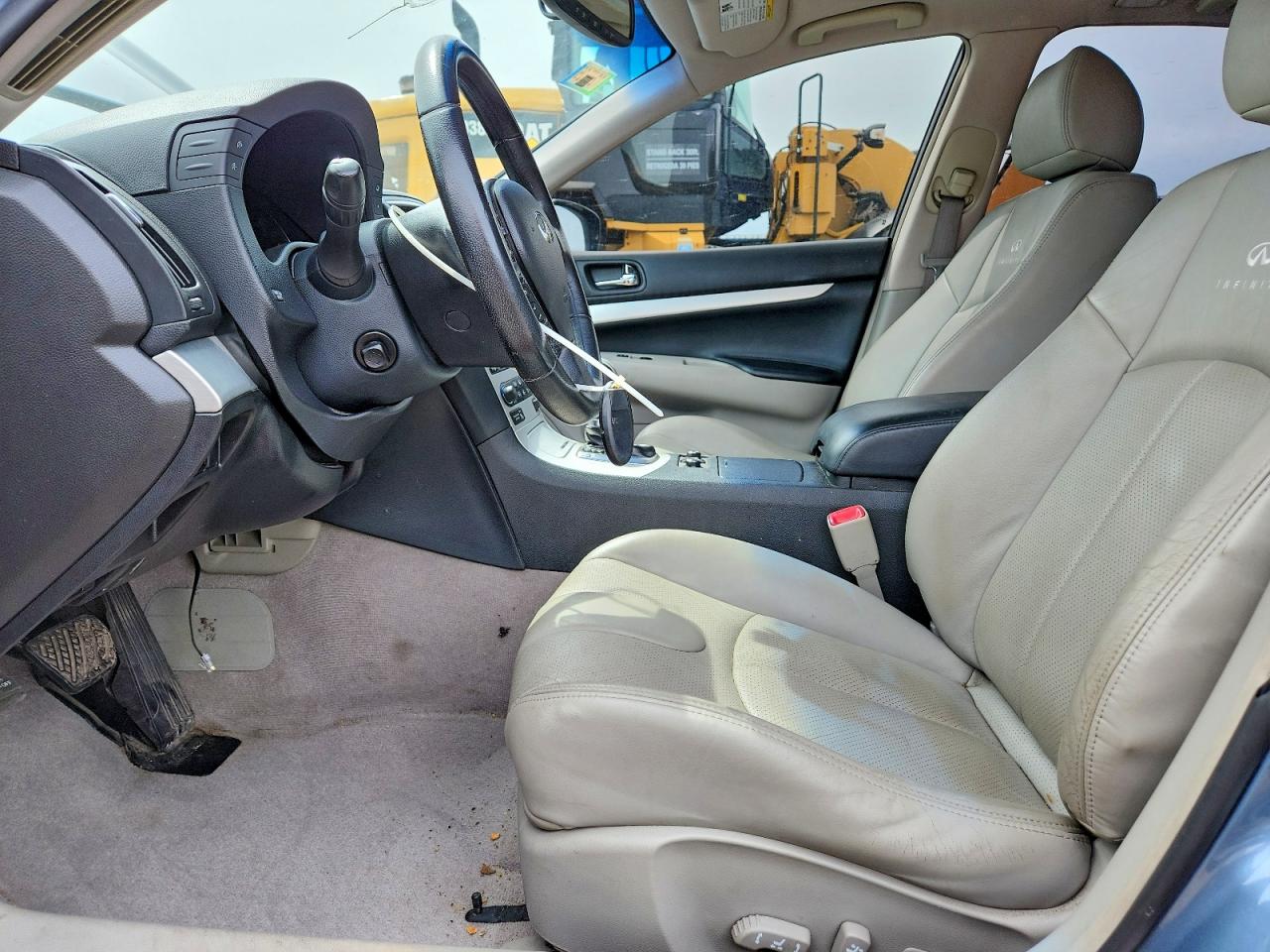 INFINITI G37