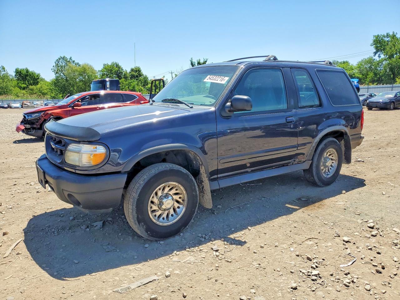 Salvage Ford Explorer Image