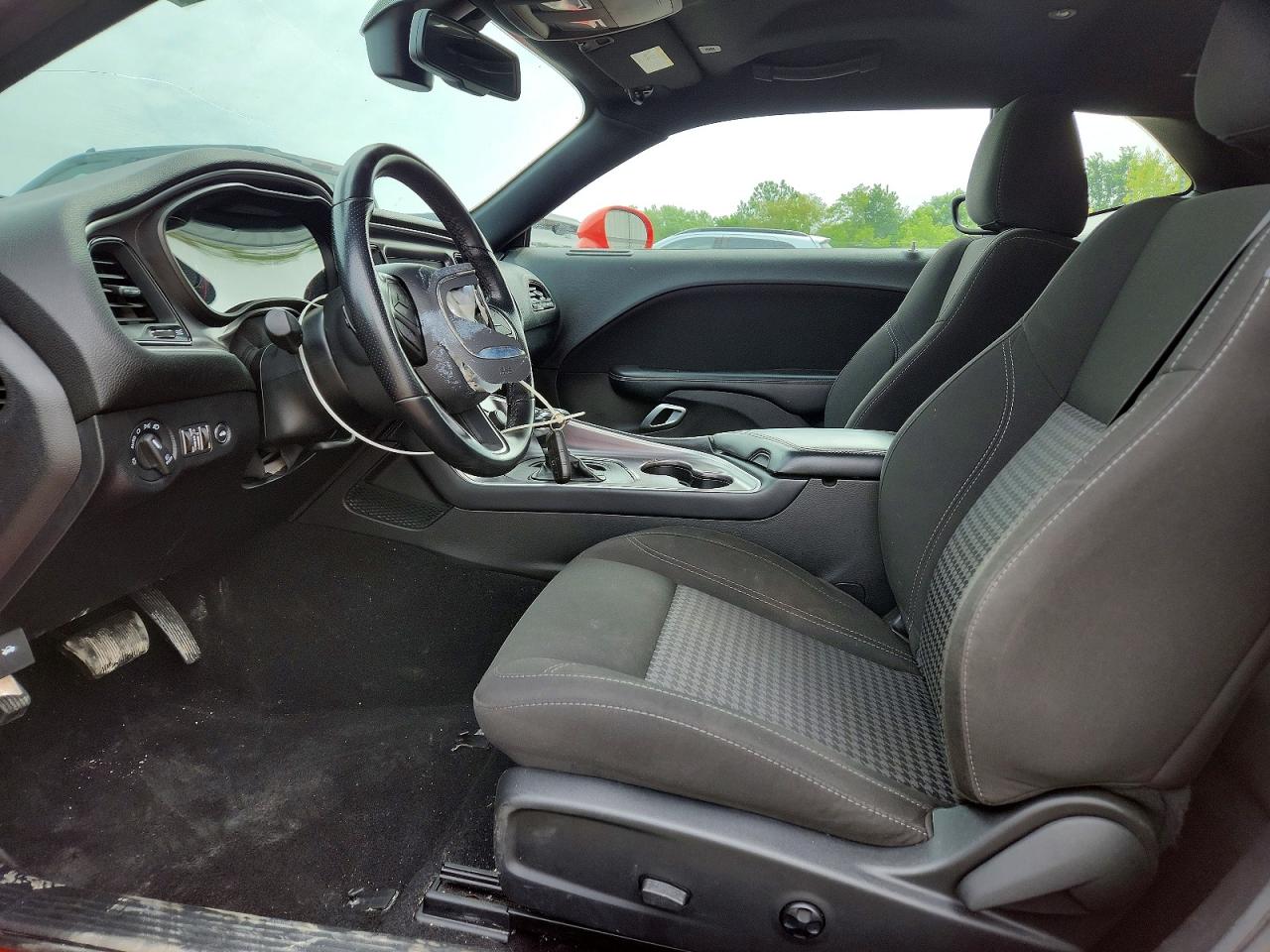 Dodge Challenger Sxt
