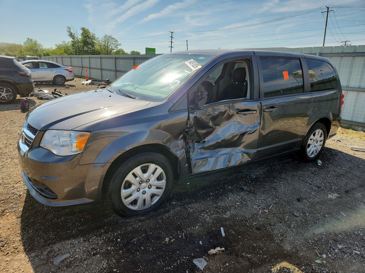 Salvage Dodge Caravan Image