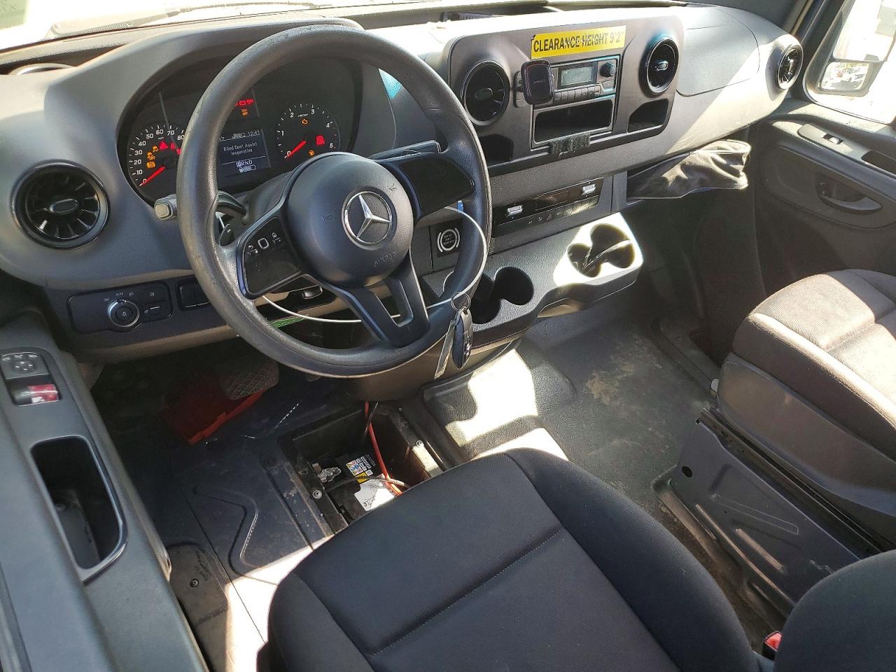Mercedes-Benz Sprinter 2500