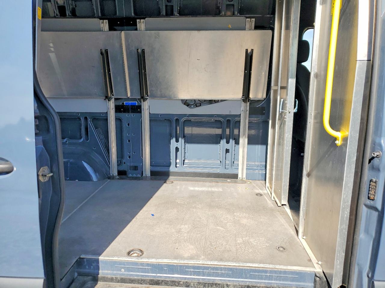 Mercedes-Benz Sprinter 2500