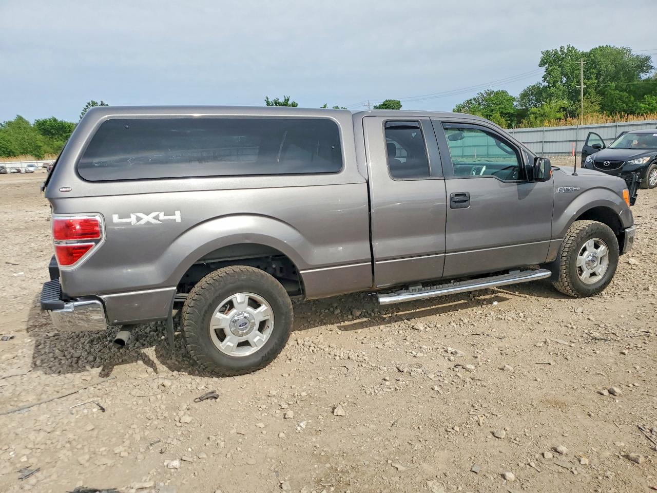 Ford F-150 Super Cab