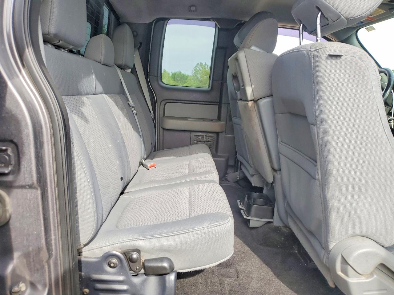 Ford F-150 Super Cab