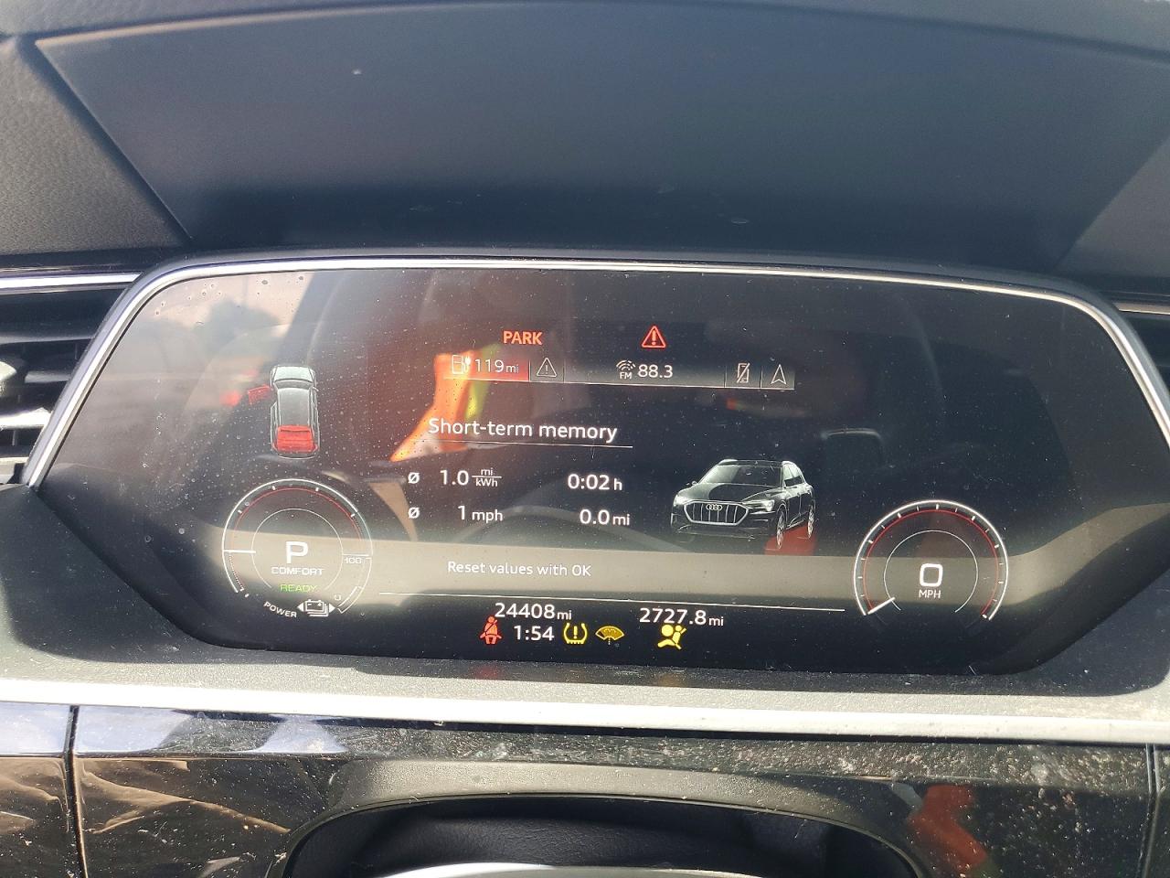Audi e-tron Premium Plus