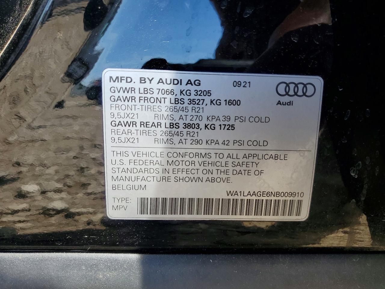 Audi e-tron Premium Plus