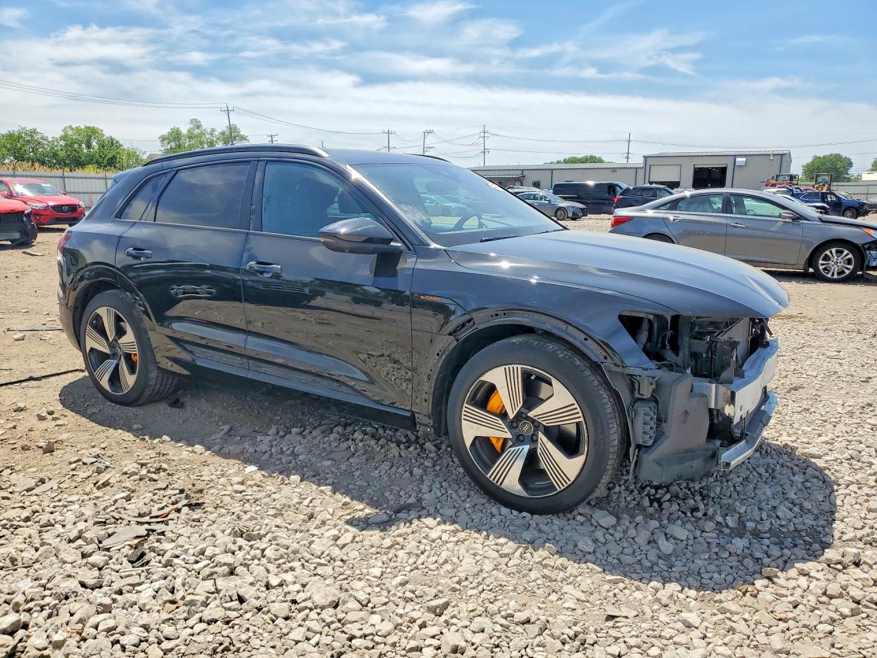 Audi e-tron Premium Plus