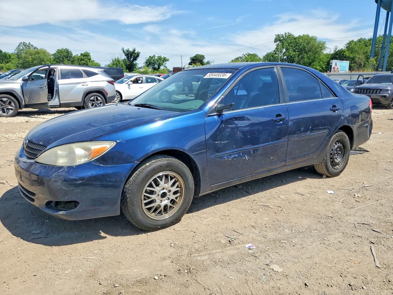 Salvage Toyota Camry Image