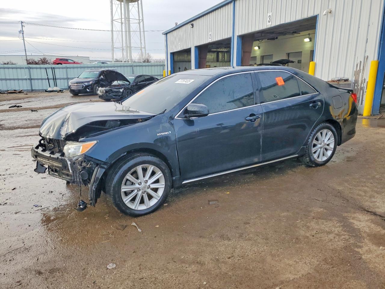 Salvage Toyota Camry Image