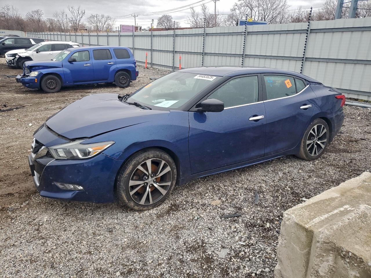 Salvage Nissan Maxima Image