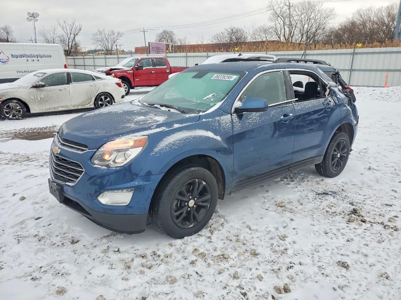 Salvage Chevrolet Equinox Image