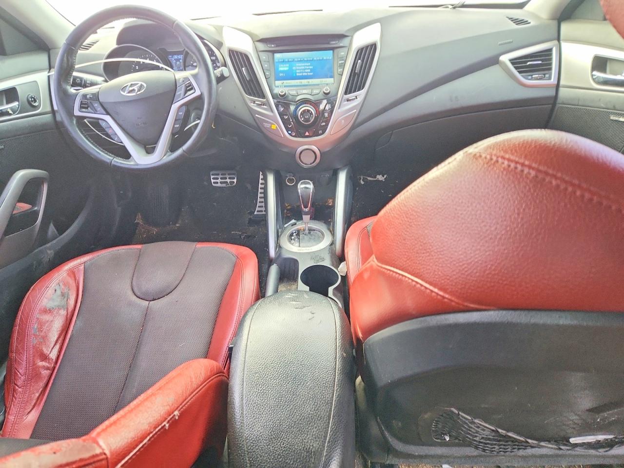 Hyundai VELOSTER
