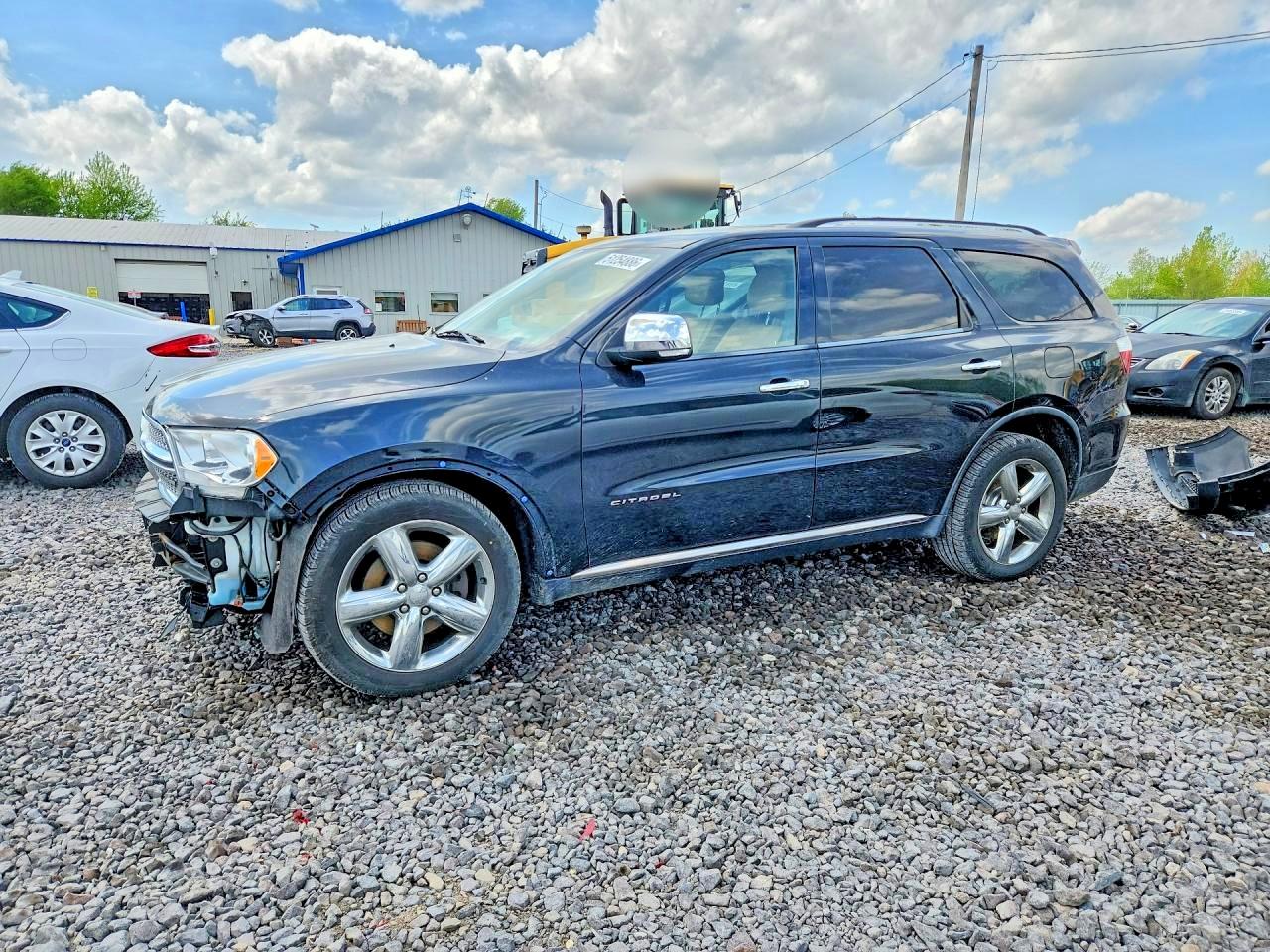 Salvage Dodge Durango Image