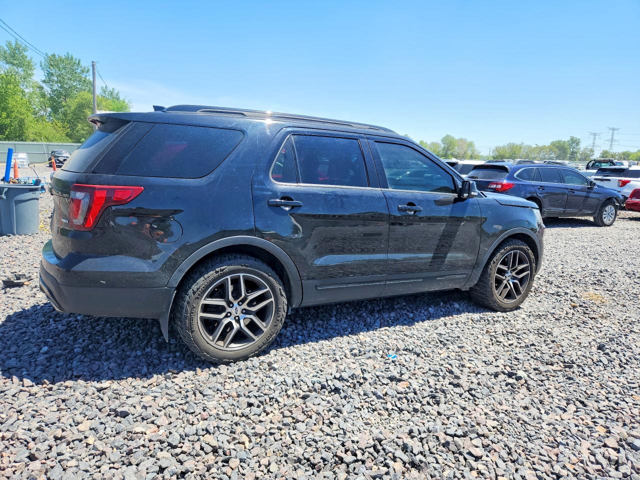 Ford Explorer Sport